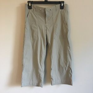 Lucy | Walkabout Khaki Cargo Hiking Capris XS